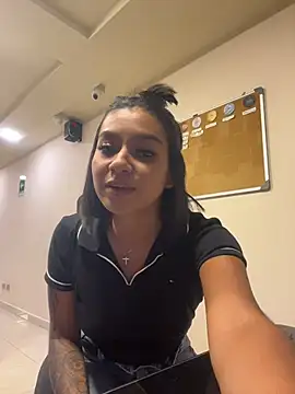 AlyssaRay online show from April 24, 11:07 pm
