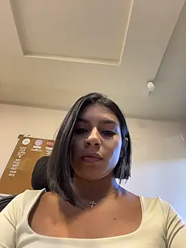 AlyssaRay online show from March 14, 12:55 pm