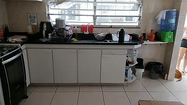 CllarinhaCortes online show from February 19, 1:08 pm