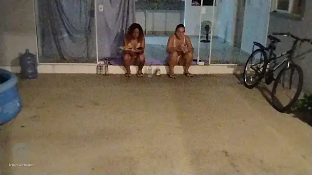 CllarinhaCortes online show from February 17, 2:53 am