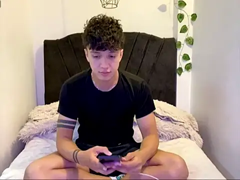 charly 926 online show from October 14, 7:03 pm