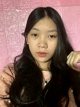 Snapshot of linh-lan1 chatting on October 14, 10:38 am linh-lan1 online show from October 14, 10:38 am