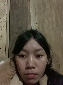 Snapshot of linh-lan1 chatting on November 27, 1:33 pm linh-lan1 online show from November 27, 1:33 pm