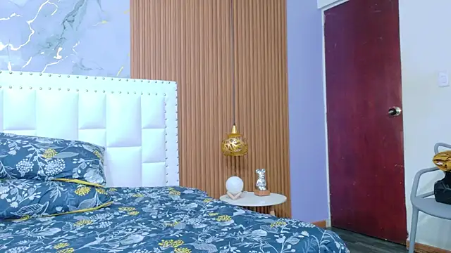 chubbykinkyygirl online show from November 4, 12:42 pm