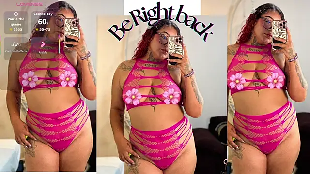 Snapshot of atennea_diiossa chatting on November 4, 11:14 am atennea diiossa online show from November 4, 11:14 am