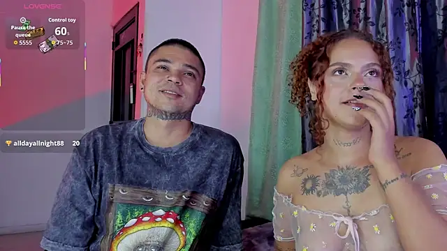 Snapshot of Caroline_Clark420 chatting on November 27, 4:02 am Caroline Clark420 online show from November 27, 4:02 am