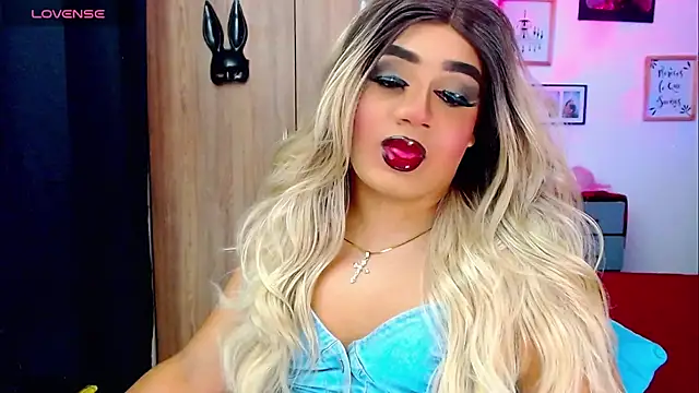 Sofiabigcock22 online show from December 16, 3:55 am