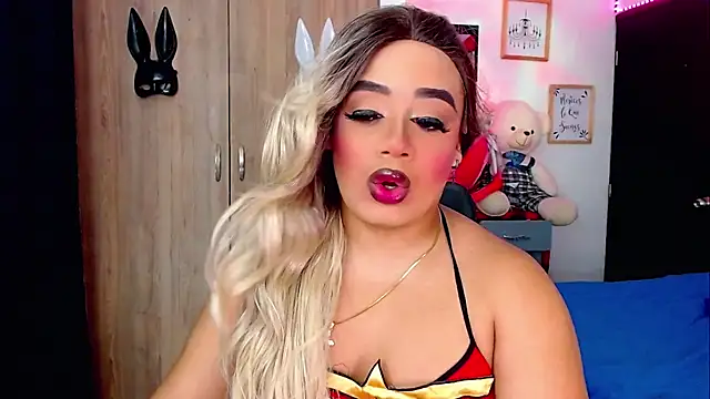 Sofiabigcock22 online show from November 7, 11:52 pm