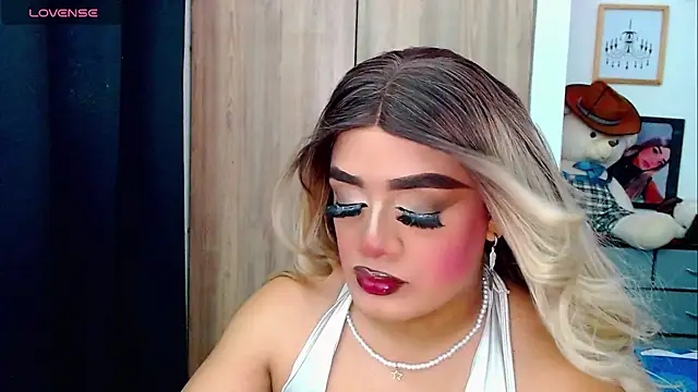 Sofiabigcock22 online show from January 14, 6:00 pm