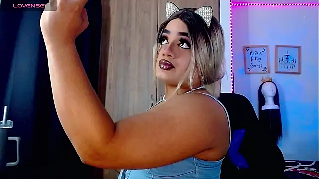 Sofiabigcock22 online show from February 13, 10:37 am