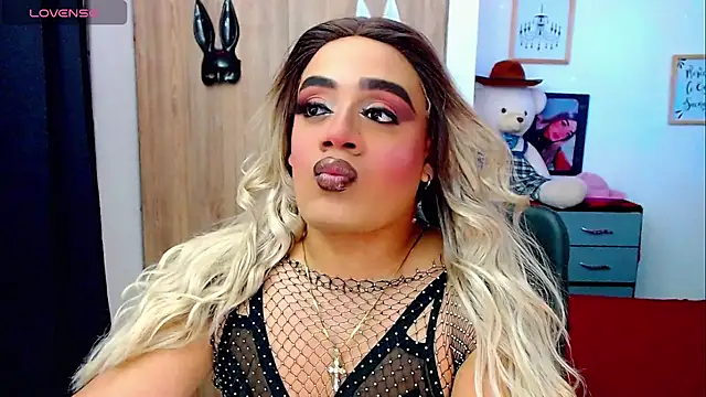 Sofiabigcock22 online show from December 20, 5:10 am