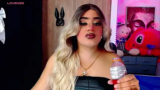 Sofiabigcock22 online show from October 24, 9:47 pm