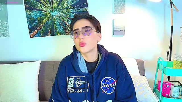 Snapshot of Alex_carter chatting on October 14, 10:16 am Alex carter online show from October 14, 10:16 am