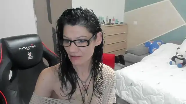 SweetSin40 online show from March 31, 5:59 pm