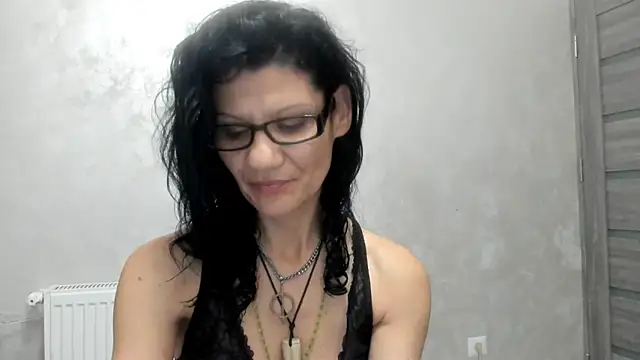 SweetSin40 online show from December 3, 8:19 pm