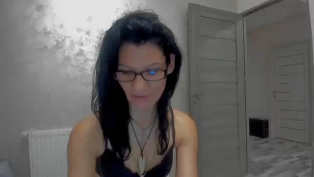 SweetSin40 online show from January 8, 8:09 am