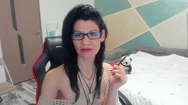 SweetSin40 online show from April 7, 7:37 pm