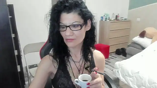 SweetSin40 online show from March 29, 7:15 pm