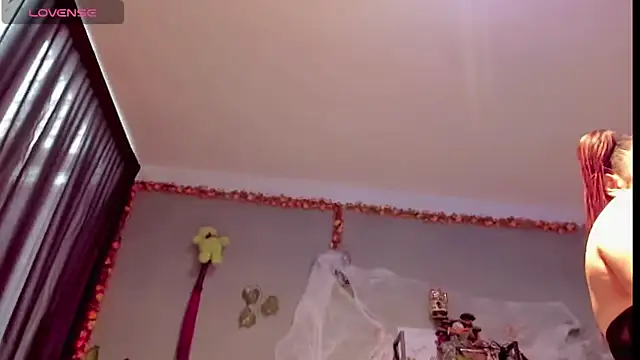 Sharlott smith online show from October 28, 7:13 pm