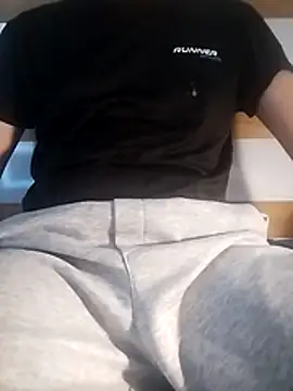 Snapshot of gande_003 chatting on November 30, 6:14 am gande 003 online show from November 30, 6:14 am