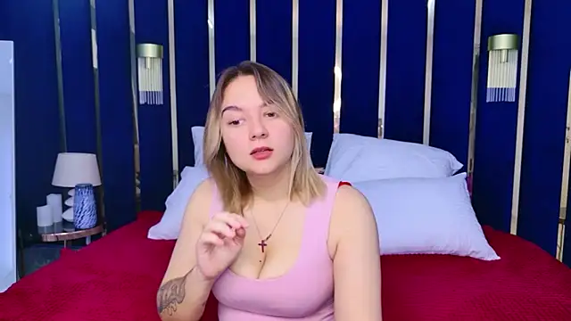 Snapshot of Dana_Beck chatting on December 4, 8:41 pm Dana Beck online show from December 4, 8:41 pm