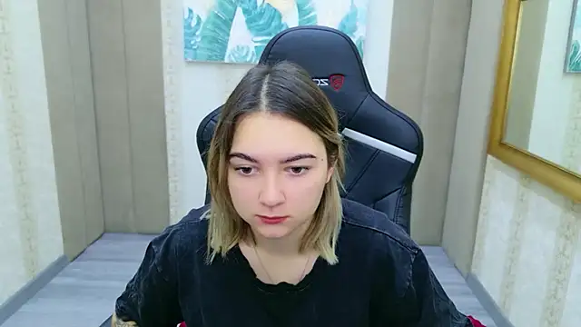 Snapshot of Dana_Beck chatting on December 1, 9:04 pm Dana Beck online show from December 1, 9:04 pm