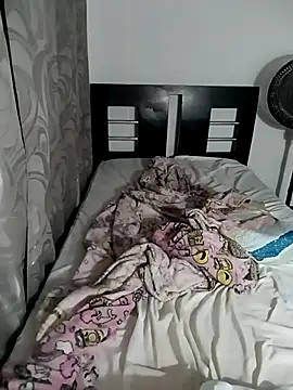 Snapshot of Ruberga20 chatting on November 12, 7:56 am Ruberga20 online show from November 12, 7:56 am