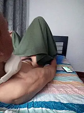 Snapshot of Ruberga20 chatting on October 28, 7:51 am Ruberga20 online show from October 28, 7:51 am