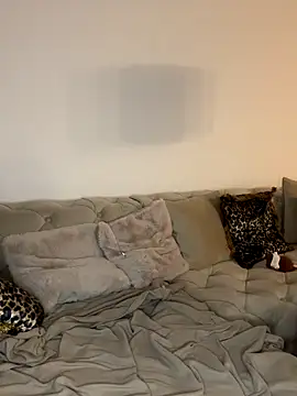 Roxane880 online show from November 13, 7:40 pm