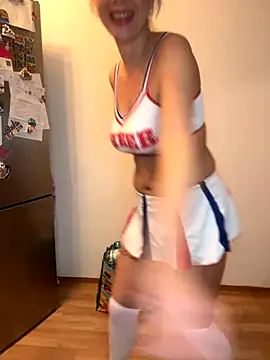 Roxane880 online show from October 19, 4:10 pm