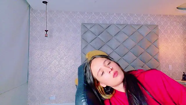 CARO ADAMS1 online show from December 16, 11:58 am