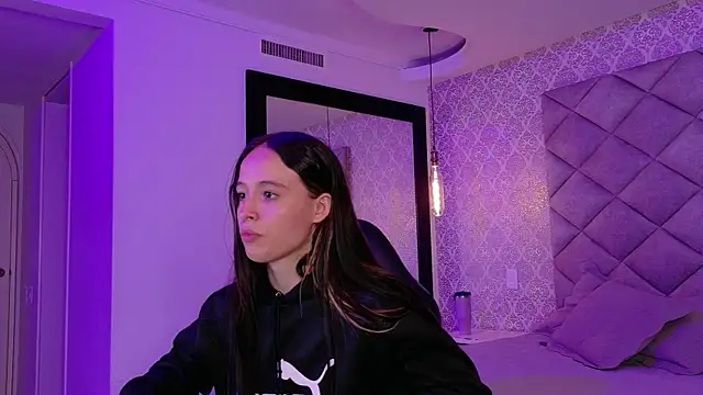 CARO ADAMS1 online show from November 29, 11:43 am