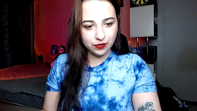 Snapshot of OliviaHeart chatting on October 13, 3:02 pm OliviaHeart online show from October 13, 3:02 pm
