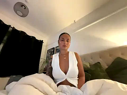 sexygoddessjessy online show from November 11, 8:03 pm