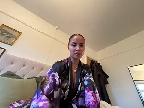 sexygoddessjessy online show from November 13, 4:11 pm