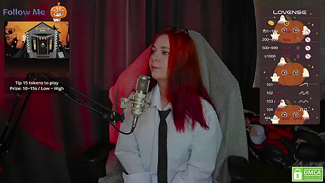 ChloeLewisss online show from October 13, 2:24 am