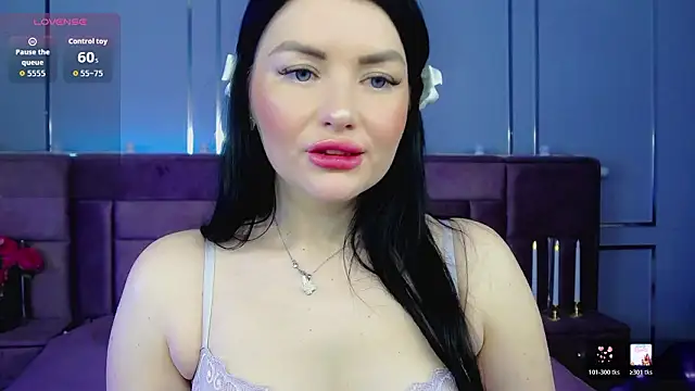 EvaBilss online show from March 9, 7:28 pm