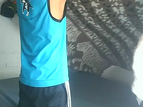 Snapshot of horny_latin_couple1 chatting on October 15, 2:36 pm horny latin couple1 online show from October 15, 2:36 pm