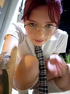 Snapshot of l0lita_sweet chatting on October 12, 11:17 pm l0lita sweet online show from October 12, 11:17 pm