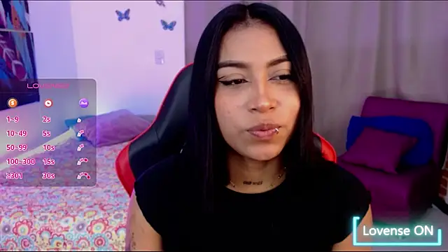 Snapshot of ebony_moon1 chatting on October 17, 2:08 pm ebony moon1 online show from October 17, 2:08 pm