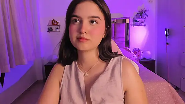 MIACUTEE  online show from February 28, 11:26 pm