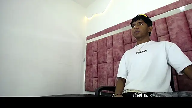 Mick storm online show from April 18, 7:07 pm