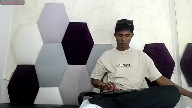 Snapshot of Mick_storm chatting on February 14, 7:25 pm Mick storm online show from February 14, 7:25 pm