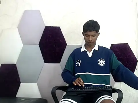 Snapshot of Mick_storm chatting on February 5, 6:59 pm Mick storm online show from February 5, 6:59 pm