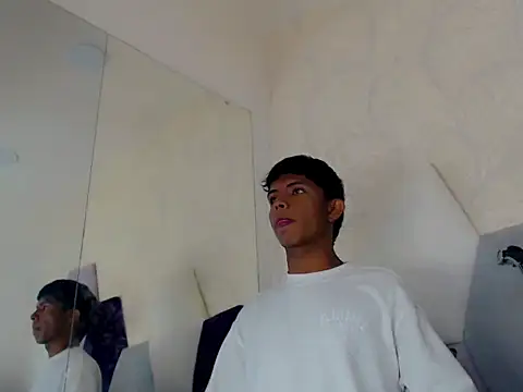 Snapshot of Mick_storm chatting on November 5, 6:55 pm Mick storm online show from November 5, 6:55 pm