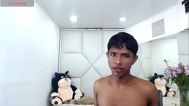 Snapshot of Mick_storm chatting on November 15, 5:55 am Mick storm online show from November 15, 5:55 am