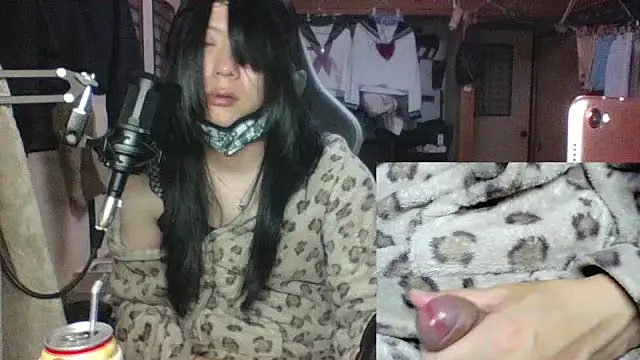 Snapshot of harinyanxxx chatting on January 9, 8:49 pm harinyanxxx online show from January 9, 8:49 pm