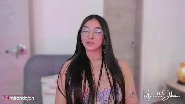 Snapshot of MirandaJohnson_ chatting on October 23, 11:53 am MirandaJohnson online show from October 23, 11:53 am