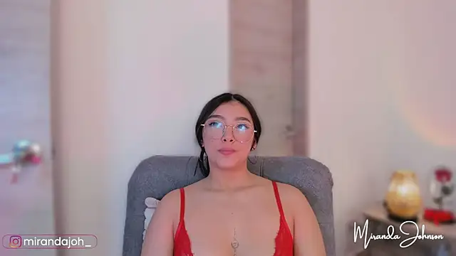 Snapshot of MirandaJohnson_ chatting on November 4, 12:20 pm MirandaJohnson online show from November 4, 12:20 pm