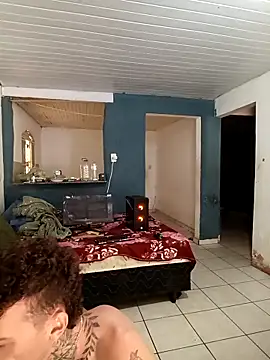 RuivoDotado24cm online show from February 13, 11:21 am